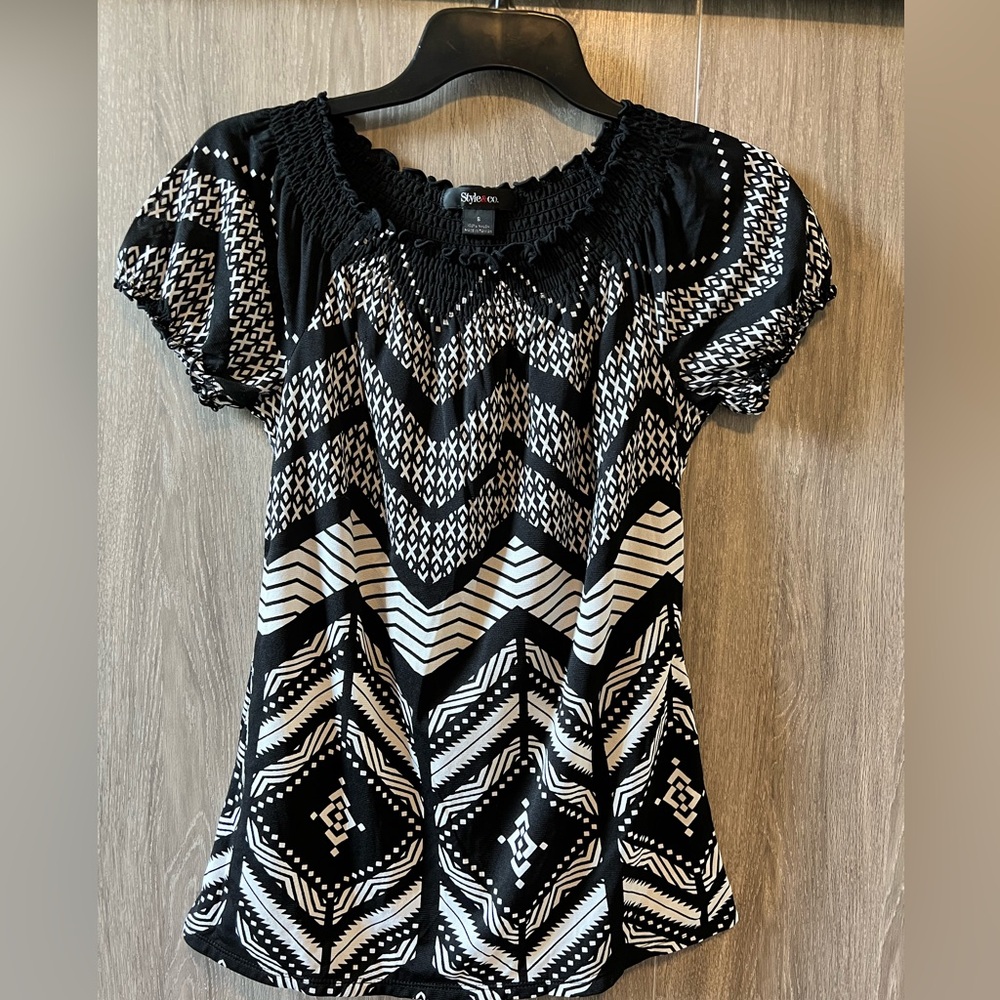 Style and Co size small cute top
